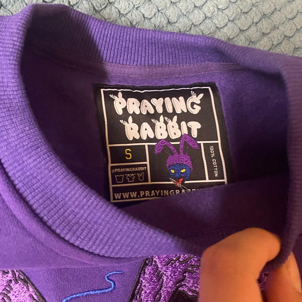 Split Crew Neck - Picture 4 of 4
